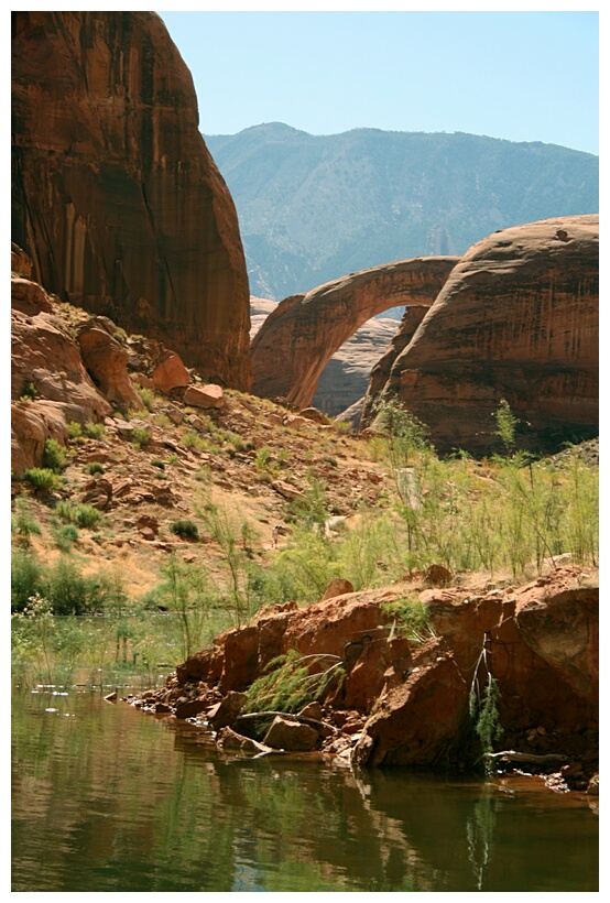 Glimpse of Rainbow Arch