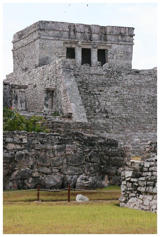 El Castillo